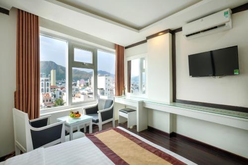 Minh Tuyết Luxury Hotel managed by HT