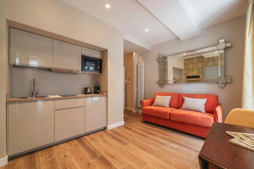 Luxury Corso Suite - DesignD Stays, Rome (photo 5)