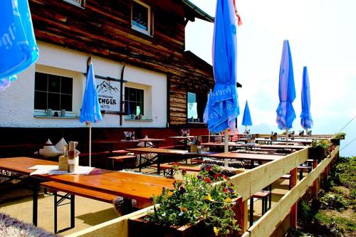  Berggasthof Singerhütte in Höfen, Reutte in Höfen