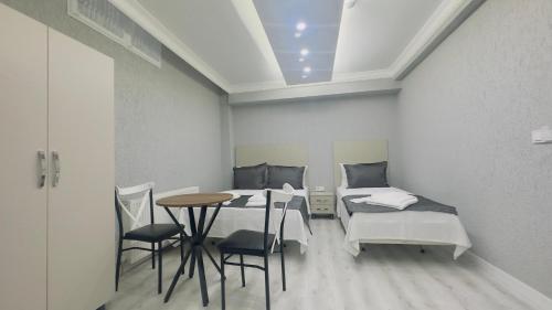 Budget Triple Room - Basement  image 6