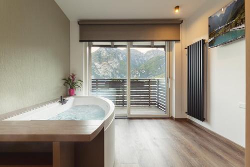 Hotel Castel Mani – San Lorenzo in Banale, TN