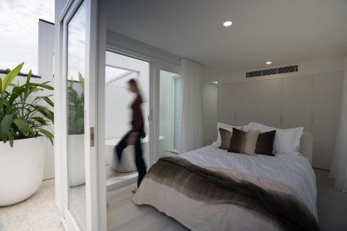 Ultimate Luxury in Manly Beach - image 14