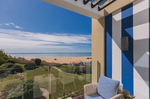 Deluxe Double Room with Sea View image 8