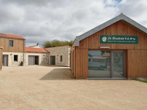 LA BORDERIE - MAISON DES RANDONNEES - Gîte de groupe - image 10