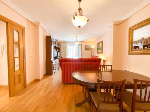 Vivienda Turística Los Leones (Vivienda Turistica Los Leones) in Berlanga De Duero