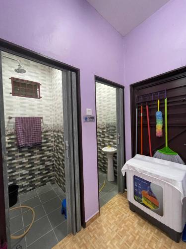 Bathroom, Homestay Ummi Pendang in Pendang