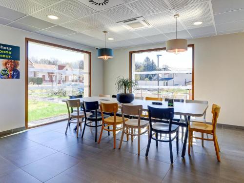 อาหารและเครื่องดื่ม, B&B HOTEL Le Creusot Montchanin in มงต์ชาแน็ง