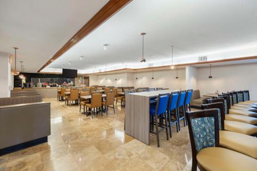 Food and beverages, Best Western Plus Henderson Hotel in Henderson