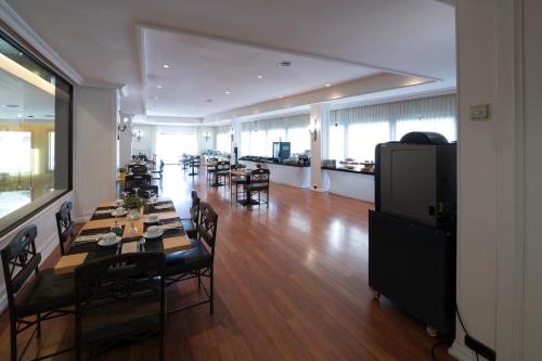 อาหารและเครื่องดื่ม, Barceló León Conde Luna in เลออน