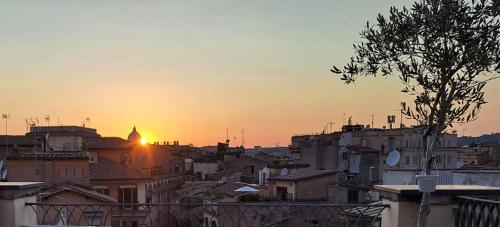 Terrace Apartment On The Monuments Of Rome, Rome (photo 3)