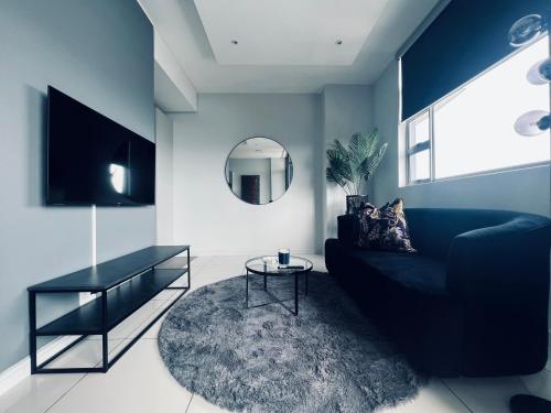 One-Bedroom Apartment image 10