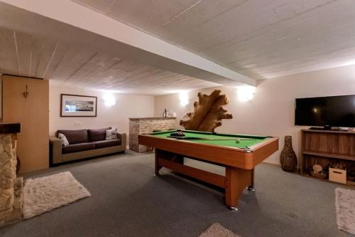 Chalet Charlotte - main image