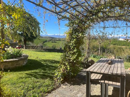 Rustico im Piemont mit Panorama in Clavesana