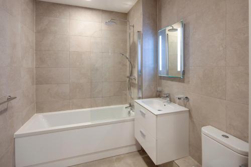 Highfield House - image 11