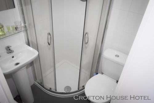 Double Room with Private Bathroom image 8