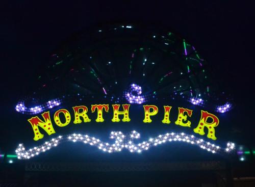 Camelot Seafront Hotel - image 11