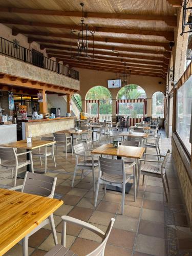 ห้องอาหาร, Habitación rural en Posada Los Caballos (Habitacion rural en Posada Los Caballos) in ริมน้ำ/ชายหาด