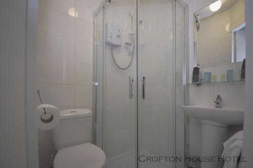 Double Room with Private Bathroom image 9