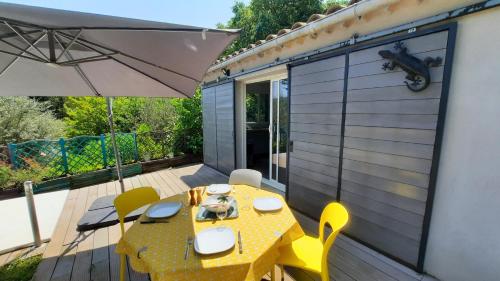 Gîte avec piscine et jacuzzi partagés en Cévennes - Location saisonnière - Cros