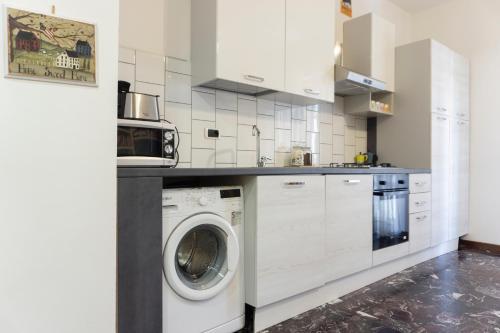 Re Lear - 4 bedrooms Apartment, Верона (фото 9)