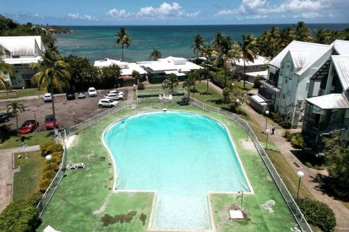 Exterior view, Maison bord de mer in Baimbridge
