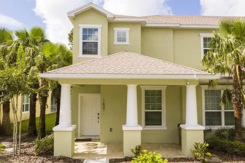 Mickey Mouse Magical Townhome near Disney - SER01 in Orlando, USA