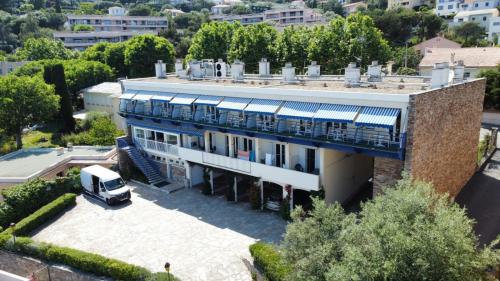 Hotel Cyrnea 3