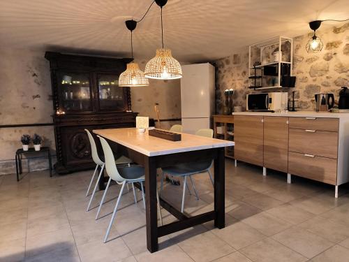 Chambres d'Hotes Montjouan - Fâchin