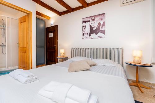 Revera Rooms 4
