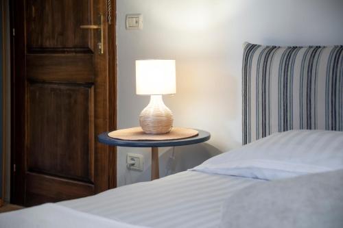 Revera Rooms 5