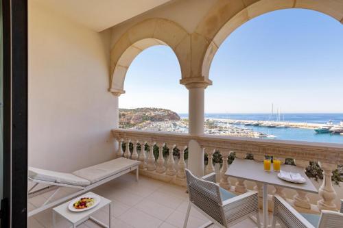 room detail thumbnail 1