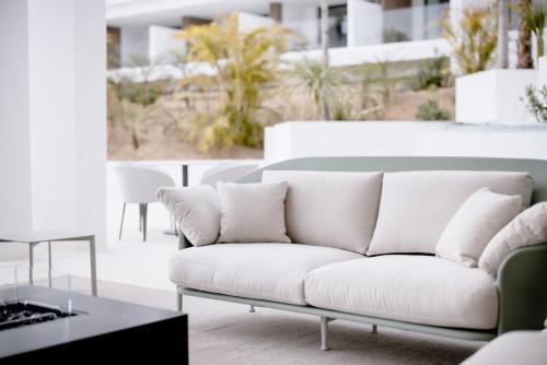 THE FLAG HOTEL Marbella, Estepona Adult Recommended