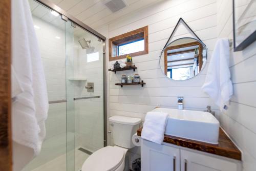 New The Lone Star Shipping Container in Fredericksburg, USA