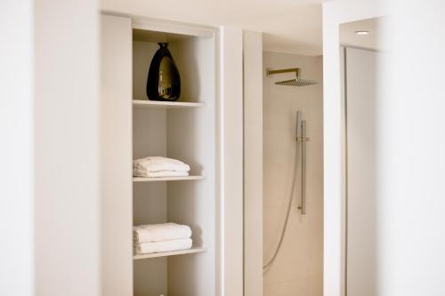 THE FLAG HOTEL Marbella, Estepona Adult Recommended