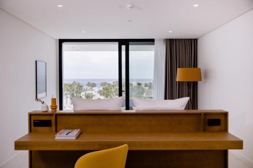 THE FLAG HOTEL Marbella, Estepona Adult Recommended