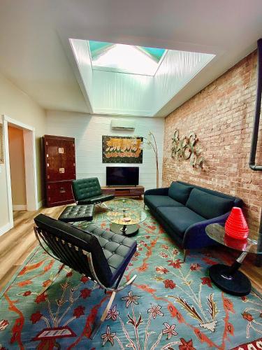 Bisbee Brownstone Suites