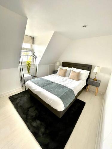 High-End 2 Bed Maisonette in Beaulieu Park in Springfield