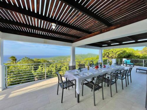 Olive Branch Villa *Luxury/ Fine Dining*