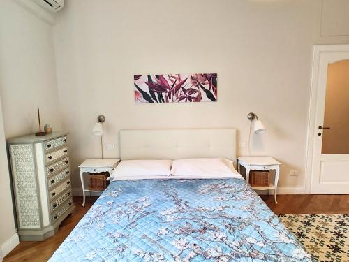 Luxury Apartment by Palazzo Senesi 4
