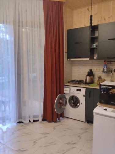 Κουζίνα, Коттедж у моря in Chaisubani