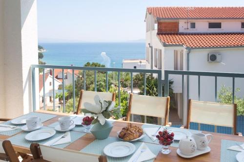 Luxury Villa, 40 sqm private pool, gym, Seaview, 200m to beach, 7 bedrooms