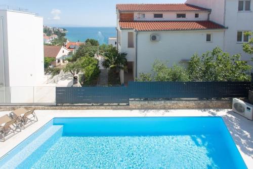 Luxury Villa, 40 sqm private pool, gym, Seaview, 200m to beach, 7 bedrooms