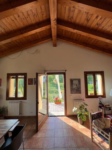  Suite familiare immersa nel verde in Bagnário Arsa