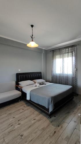 Γιώργος και Εύα