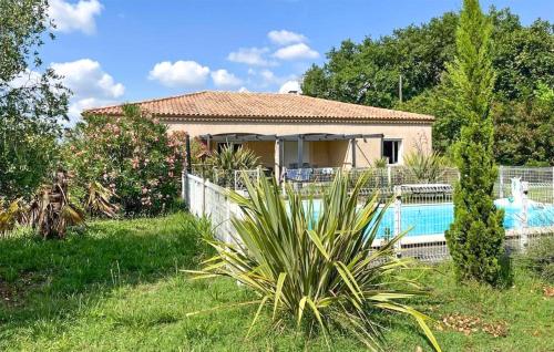 Awesome Home In Beraut With Wifi - Location saisonnière - Béraut