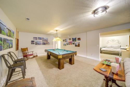 Coeur dAlene Vacation Rental about 4 Mi to the Lake!