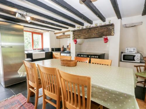 Moss Side Farm Cottage - image 11