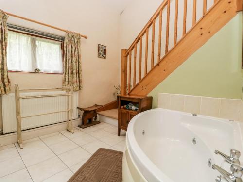 Moss Side Farm Cottage - image 13