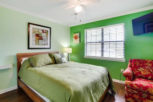 Vibrant North Charleston Duplex Near Airport! Vibrant North Charleston Duplex Near Airport!