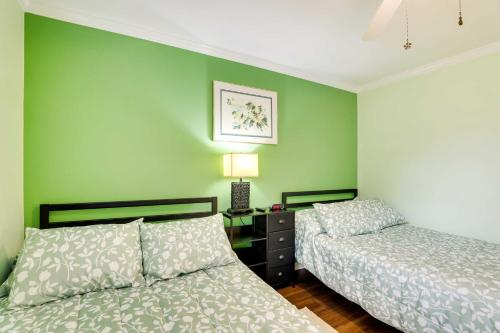 Vibrant North Charleston Duplex Near Airport! Vibrant North Charleston Duplex Near Airport!